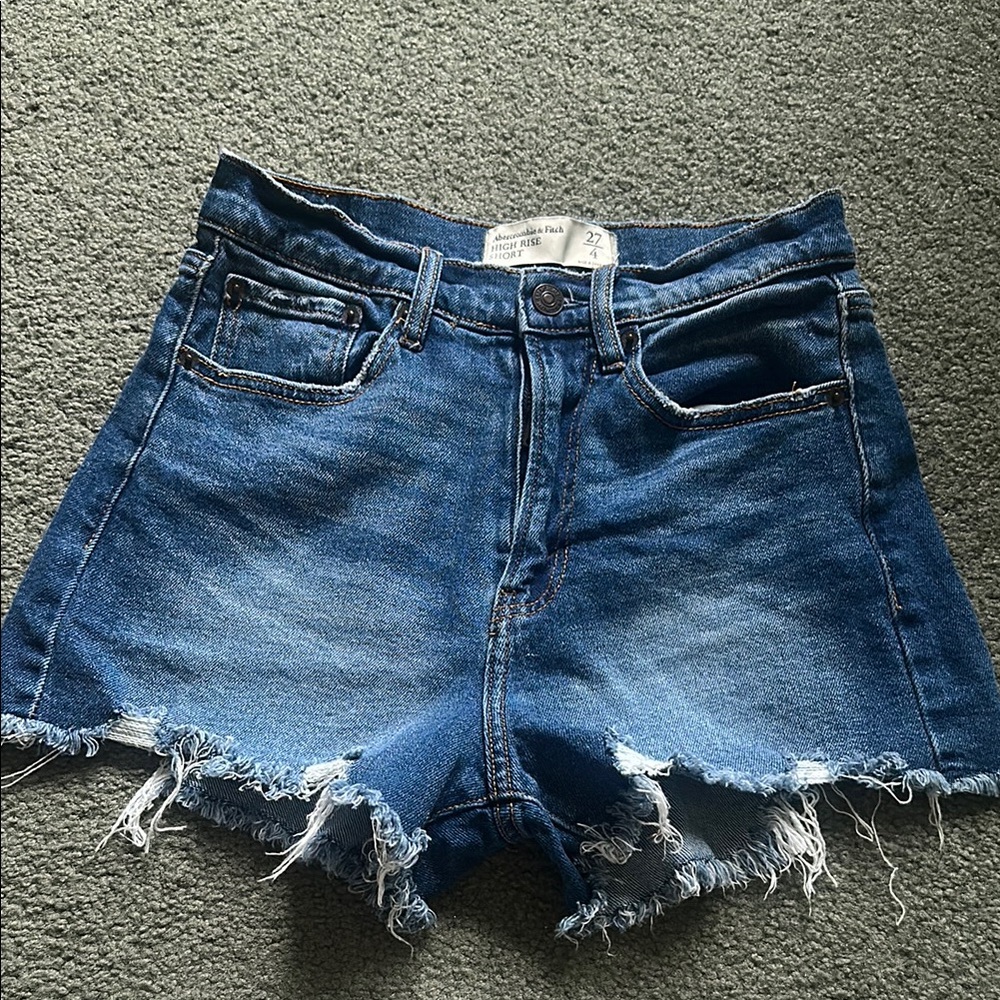 Abercrombie & Fitch High Rise Short